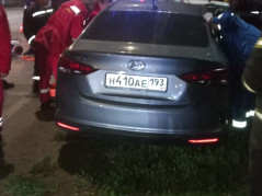 10.11.2025 спасатели Службы спасения г. Краснодара оказывали помощь в устранении  последствий ДТП, на улице Бойлерная 3.