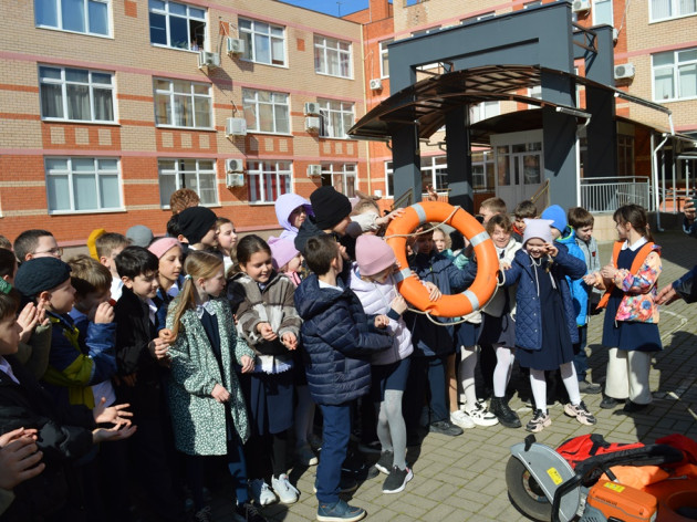 ОТКРЫТЫЙ УРОК ПО ОСНОВАМ БЕЗОПАСНОСТИ В МАОУ СОШ № 101