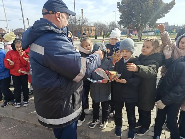 ЗА БЕЗОПАСНОСТЬ ШКОЛЬНЫХ КАНИКУЛ!