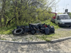 Солнечная погода + сплочённая команда = субботник в действии!