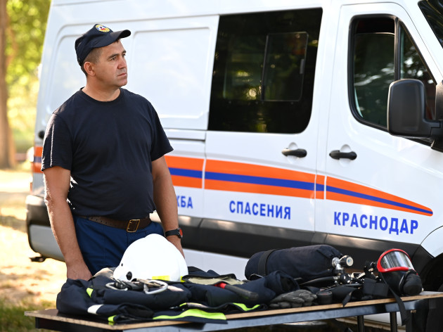 За обстановкой на воде в Краснодаре следят 72 камеры: спасатели рассказали Евгению Наумову о профилактике происшествий на водоёмах города