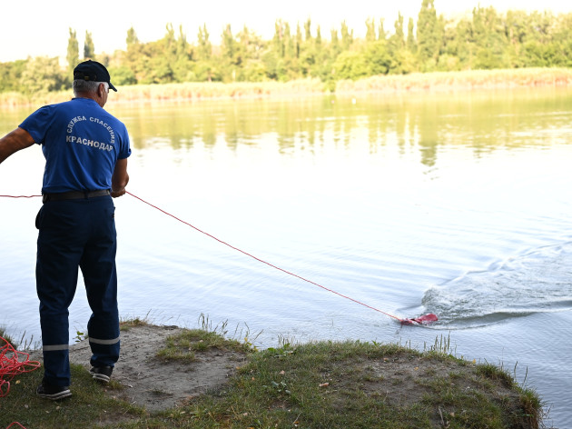 За обстановкой на воде в Краснодаре следят 72 камеры: спасатели рассказали Евгению Наумову о профилактике происшествий на водоёмах города